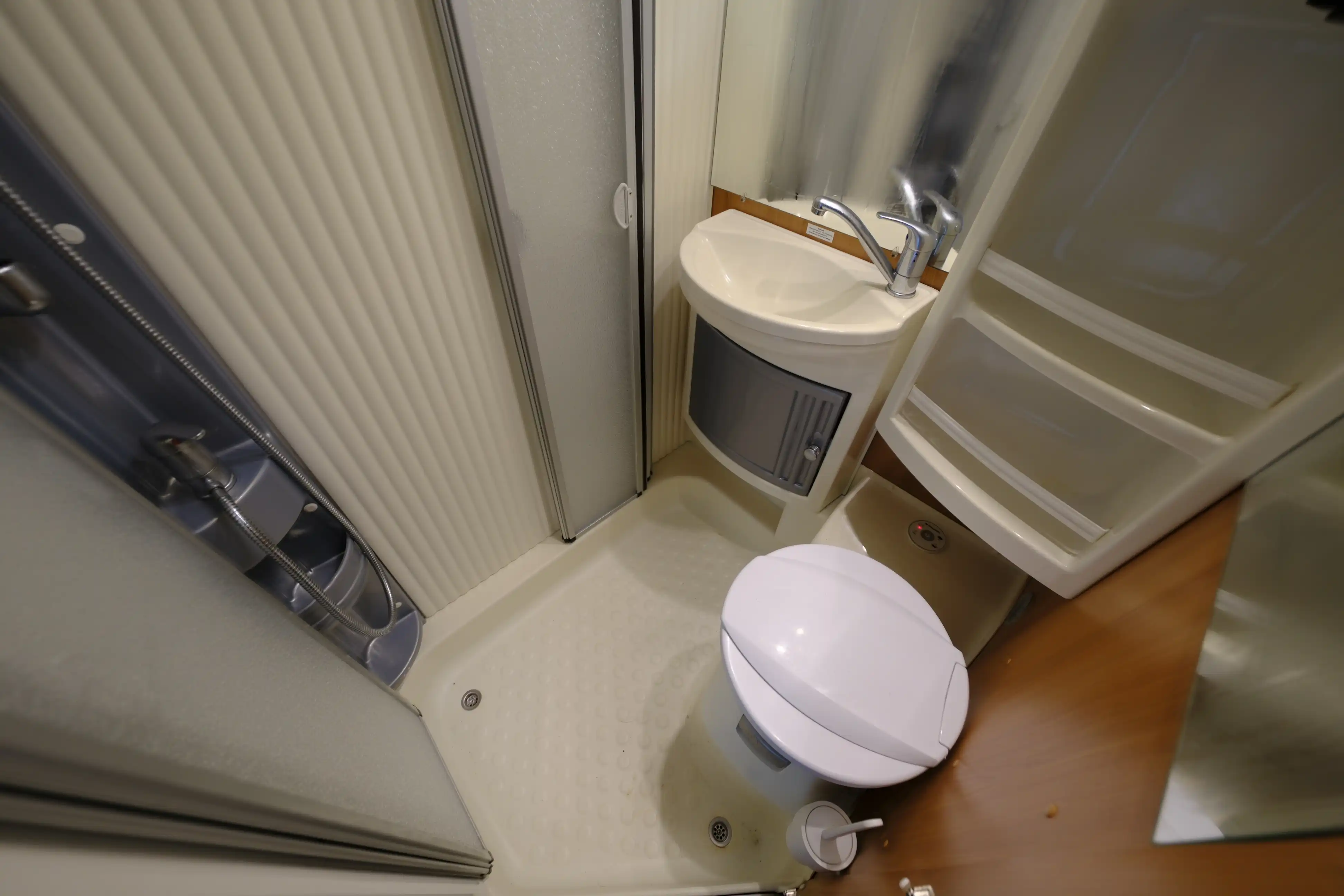 DETHLEFFS GlobeR A 583 - Ansicht 12